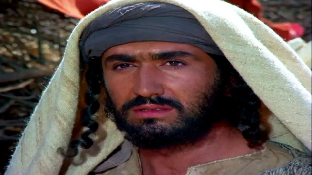 Giorgios Vogiatzis jako Józef w filmie JEZUS Z NAZARETU